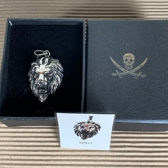 NEW 316L Stainless Steel Lion Head Pendant on a Black Cord Necklace - Picture 2 of 4